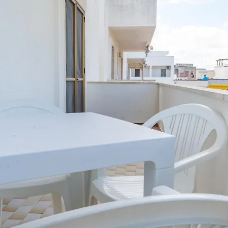 Bilocali Sul Mare Le Orchidee Lido Marini