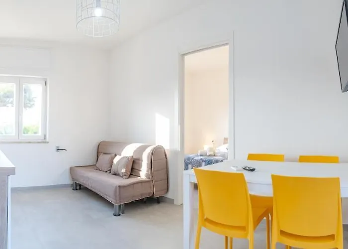 Bilocali Sul Mare Le Orchidee Lido Marini